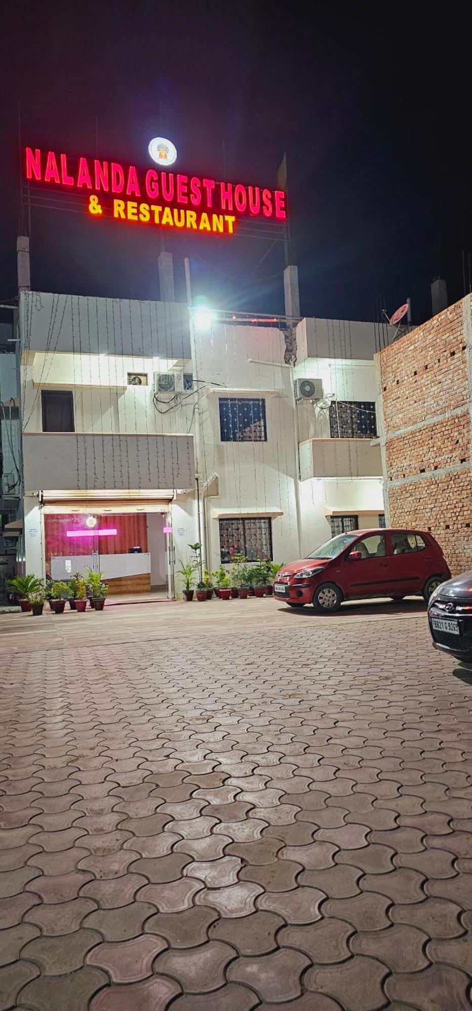 Hotel Nalanda Guest House 외부 사진