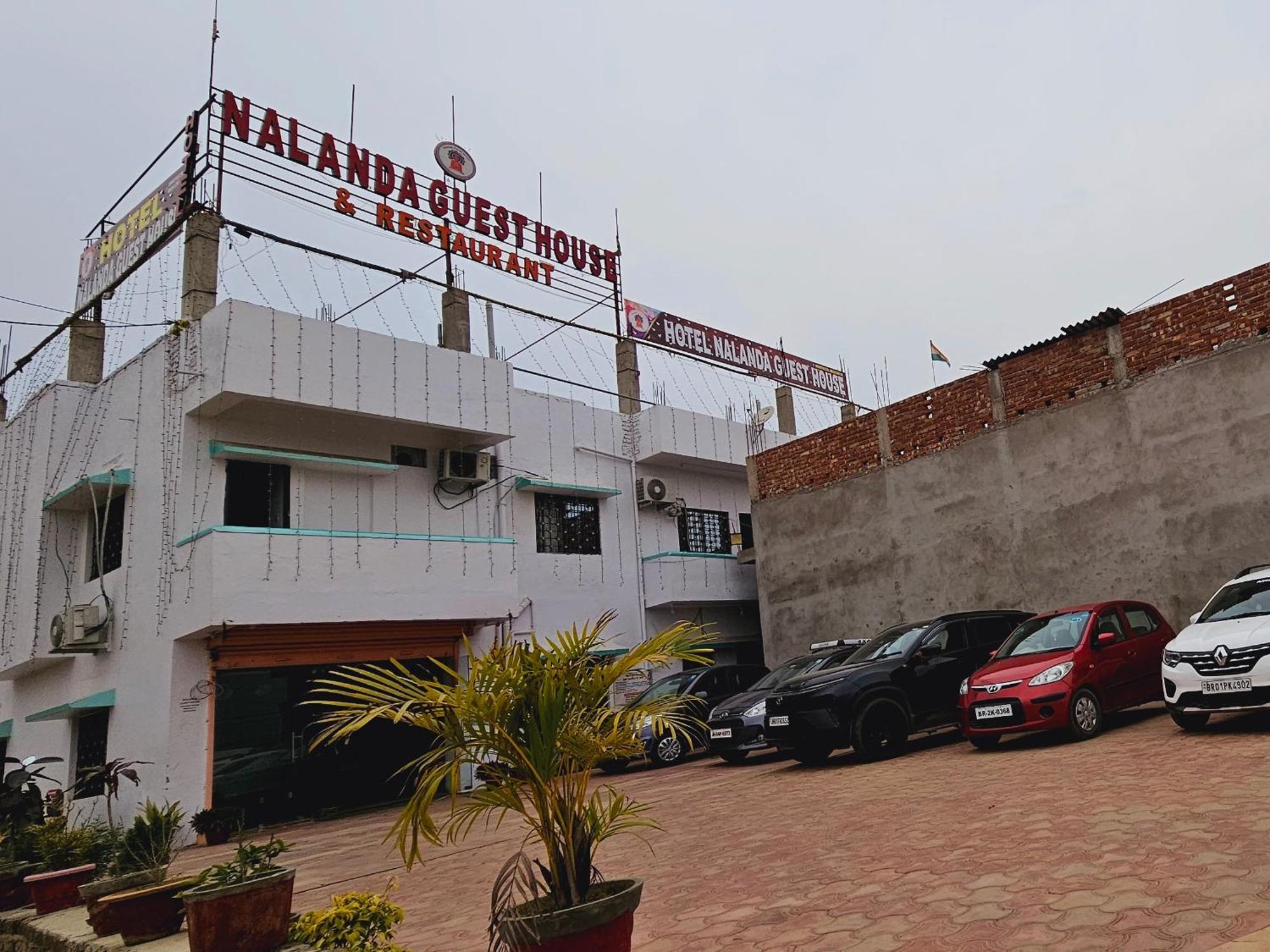Hotel Nalanda Guest House 외부 사진